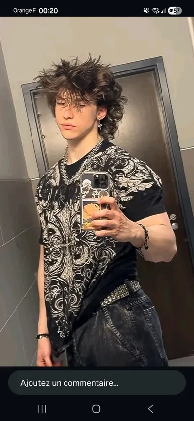 अलेक्सांदर पृष्ठभूमि