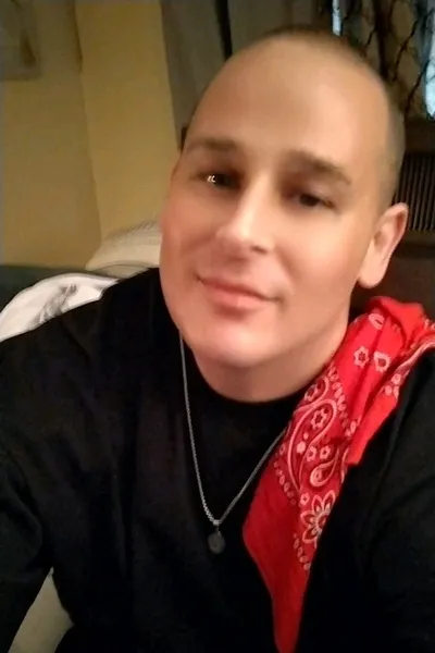 AI trò chuyện đảo ngược – Trò chuyện với Chuck