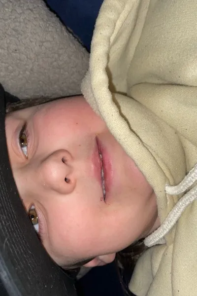 Flipped Chat AI – Sembang dengan Ribut taufan