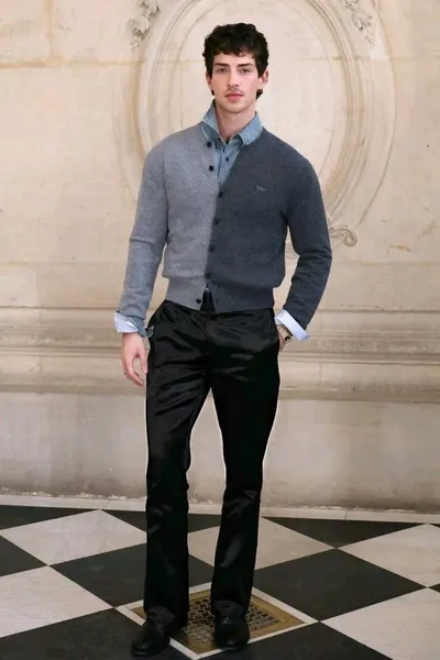 Flipped Chat AI – Sembang dengan Álvaro Segura