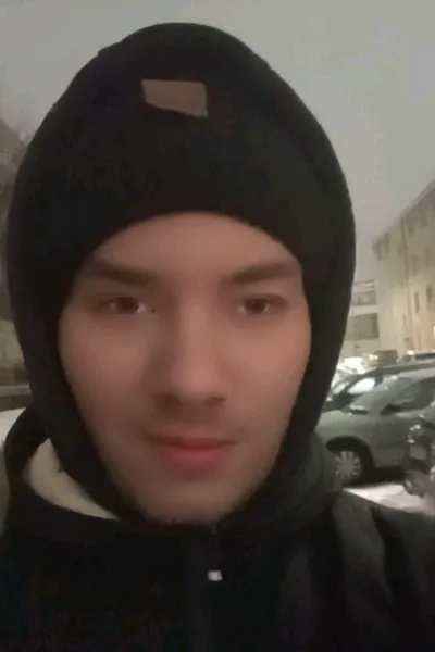 Odwrócony czat AI – rozmawiaj z Błażej Rynkowski