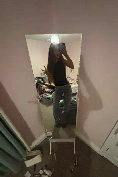 Flipped Chat AI – 엘레나와 채팅