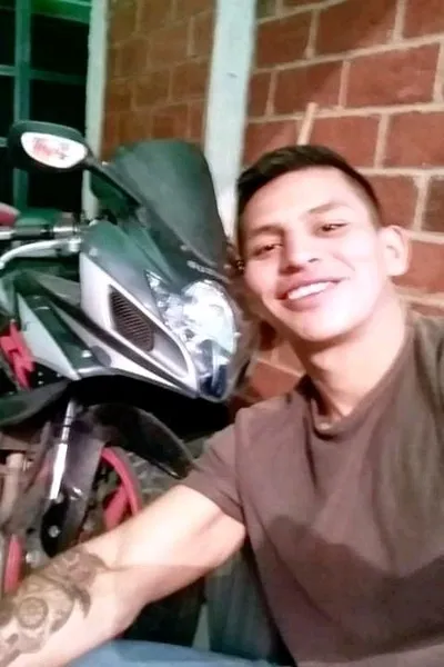 FlippedチャットAI – Angel pastrana takamuraとチャット