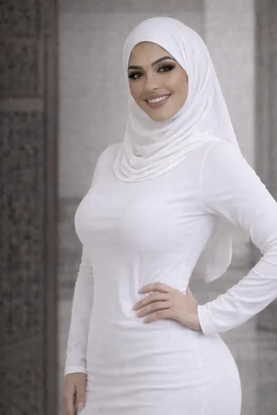 Flipped Chat AI – razgovarajte s Nadia Noor