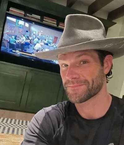 Flipped Chat AI – kalbėkite su Džaredas Padaleckis