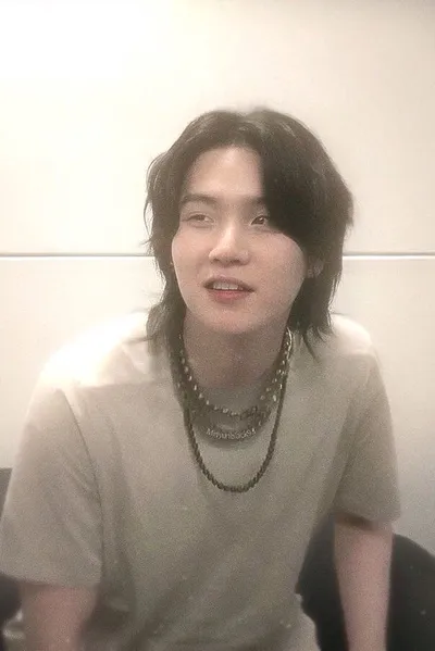 الذكاء الاصطناعي للدردشة المعكوسة – الدردشة مع يونغي