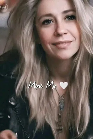 Flipped Chat AI – Chat cu Élise Montel