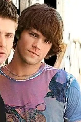 Flipped Chat AI – Chat cu Jared Padalecki