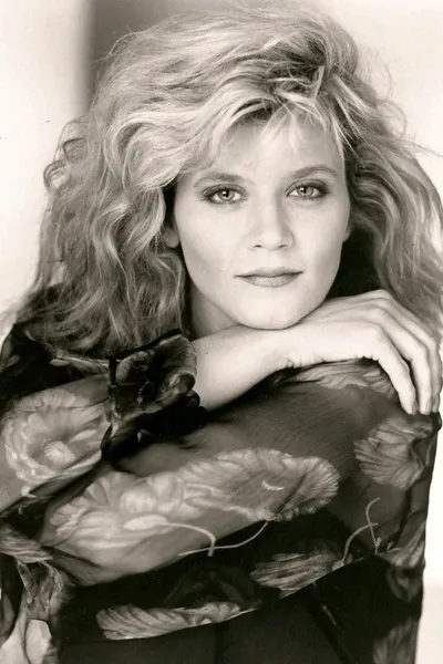 Flipped Chat AI – Chatten mit Ginger Lynn Allen