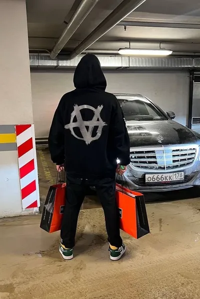 Flipped Chat AI – Чат с Руслан враг 3 ночевка