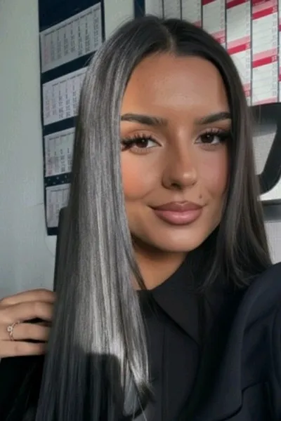 الذكاء الاصطناعي للدردشة المعكوسة – الدردشة مع ليلي