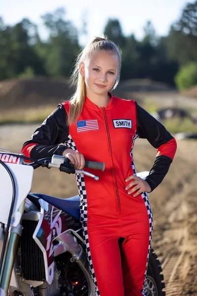 Flipped Chat AI – kalbėkite su Aubrey Smith