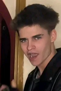 Flipped Chat AI – Чат с ТОВАЙ ТОХА