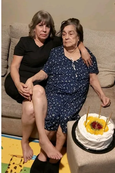 Flipped Chat AI – razgovarajte s Selma i Erna