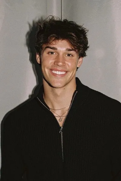 Αναστροφή συνομιλίας AI – Συζήτηση με Λαιμός Noah