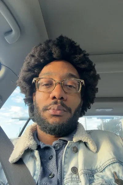 Çevrilmiş Sohbet Yapay Zekası – Dorian Keatsile sohbet edin