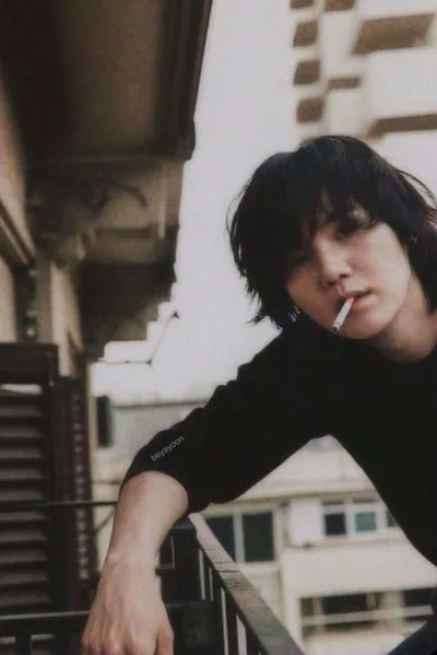 फ़्लिप्ड चैट AI – यूंगी के साथ चैट करें