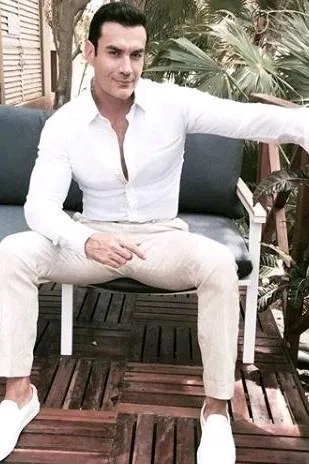 Flipped Chat AI – Chat David sepeda