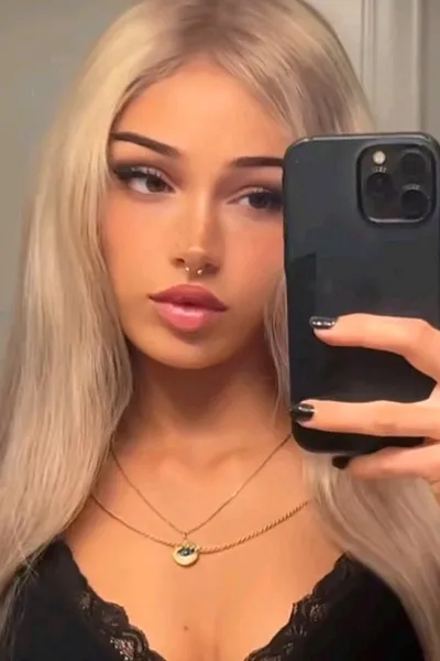 الذكاء الاصطناعي للدردشة المعكوسة – الدردشة مع أفا