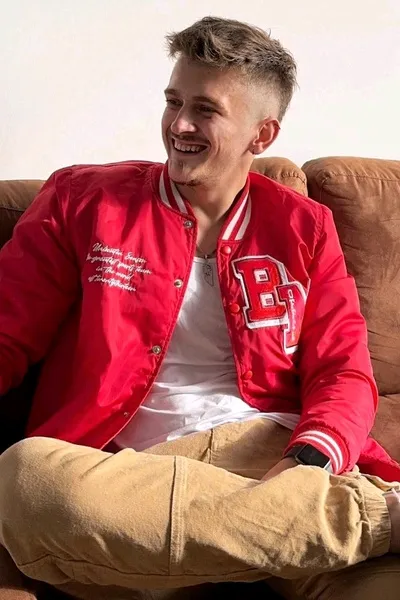 Flipped Chat AI – Чат с Лоик Монки