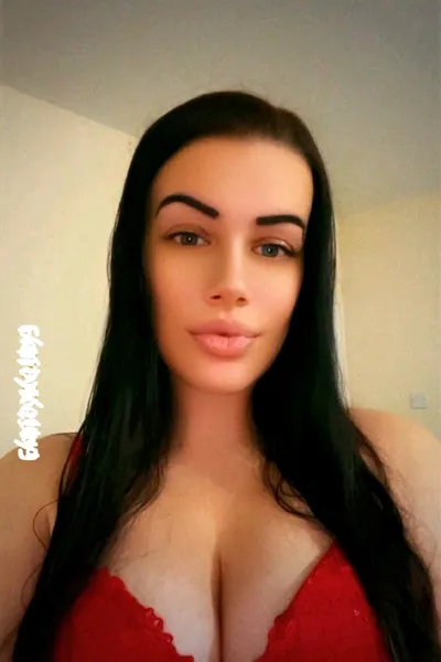 Flipped Chat AI – Чат с Эмили