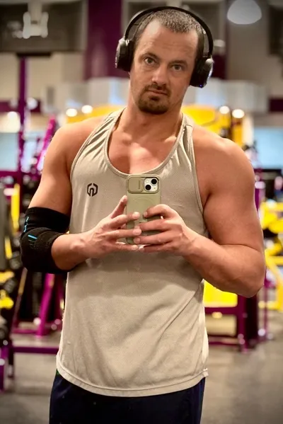 Αναστροφή συνομιλίας AI – Συζήτηση με Σάιμον