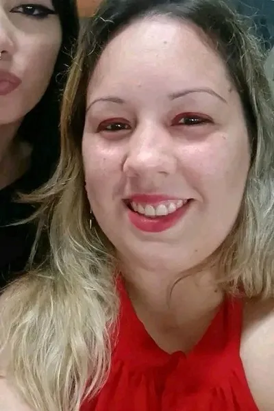 Flipped Chat AI – Csevegés Luciana Prado