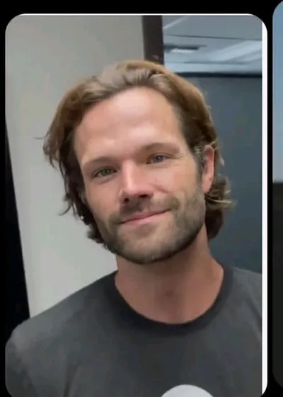Flipped Chat AI – Bate-papo com Jared Padalecki Todd