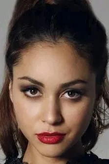 Flipped Chat AI – แชทกับ เรเวน เรเยส