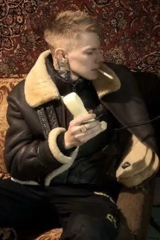 Flipped Chat AI – Bate-papo com Ivan Lynx