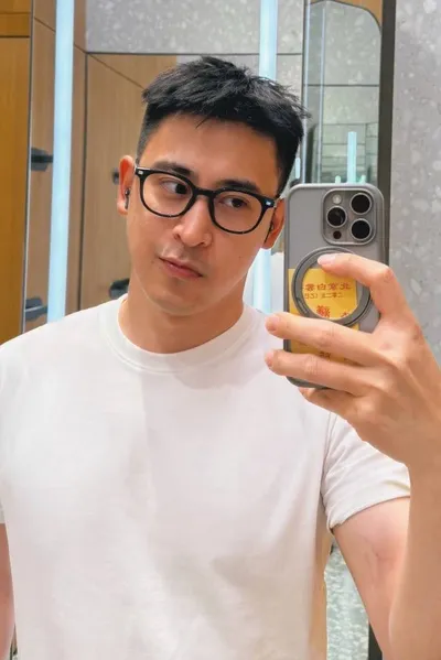 Flipped Chat AI – Discuter avec Ricco