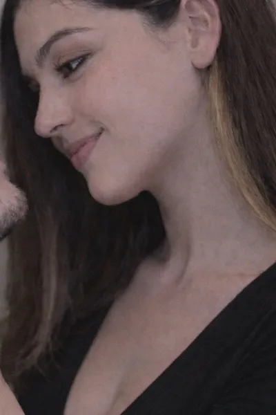 Flipped Chat AI – Чат с Момиче