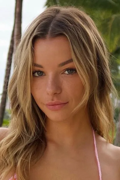 Flipped Chat AI – Chat cu Madi