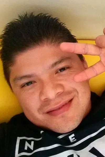 Flipped Chat AI – kalbėkite su Gil gym