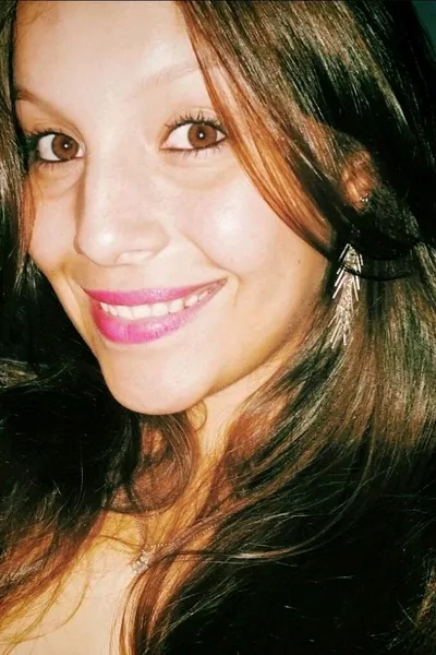 الذكاء الاصطناعي للدردشة المعكوسة – الدردشة مع Jéssica Rozzardi 