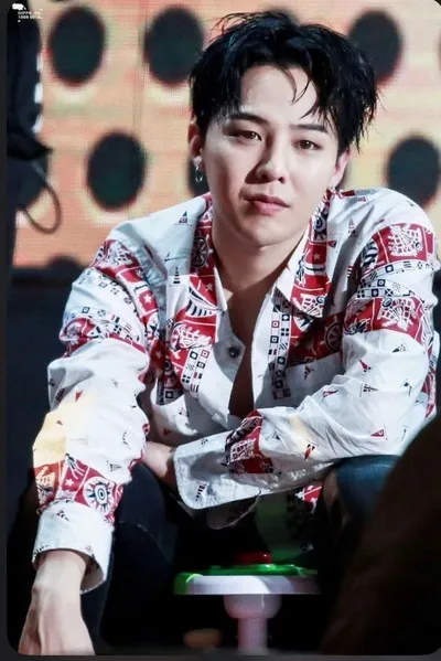 Flipped Chat AI – Chat cu Kwon ji-Yong (vampir)