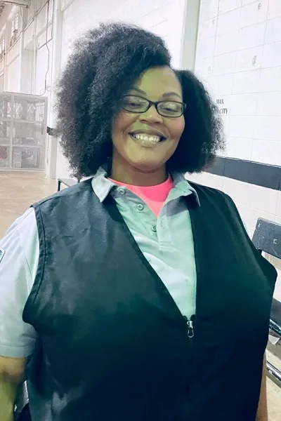 Flipped Chat AI – kalbėkite su Vadovaujanti moteris