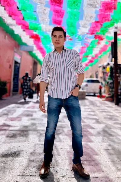 Flipped Chat AI – Sembang dengan Ymowen Gan