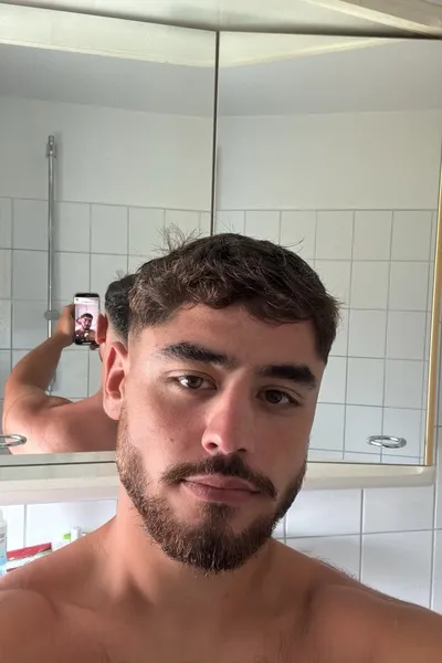 Flipped Chat AI – Discuter avec Nador