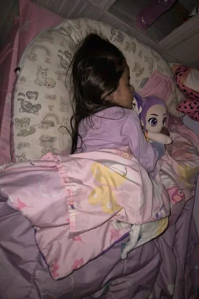 फ़्लिप्ड चैट AI – लोरेना के साथ चैट करें