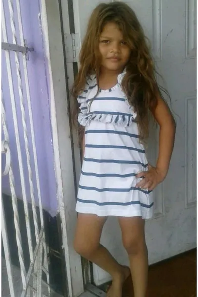 Flipped Chat AI – แชทกับ เนนา