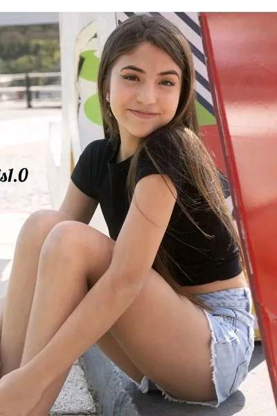 Flipped Chat AI – Chat dengan Natalie