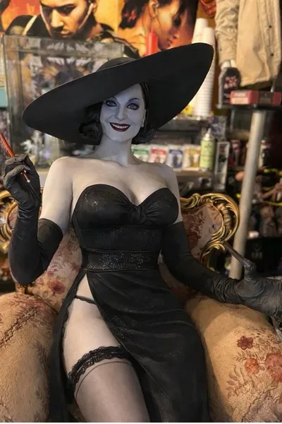 Omgedraaide chat AI – Chat met Demonische vrouw