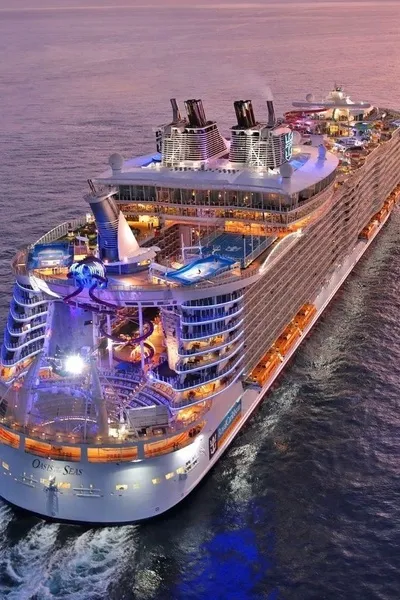 Flipped Chat AI – Csevegés A Meleg Hajókirándulás