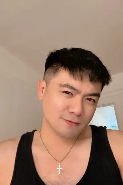 Flipped Chat AI – Chatear con Darren Velin