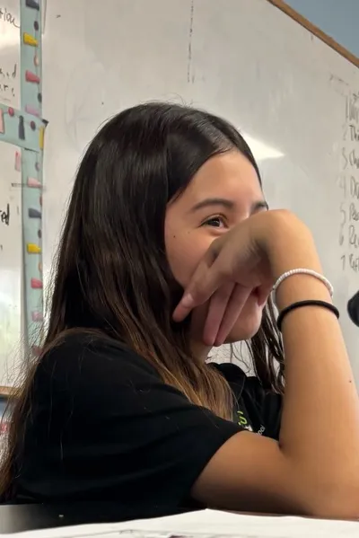 Çevrilmiş Sohbet Yapay Zekası – Haleyile sohbet edin