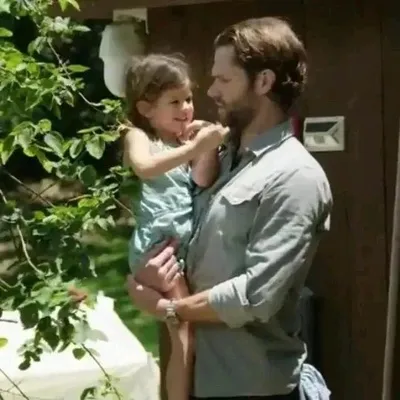 AI trò chuyện đảo ngược – Trò chuyện với Jared Padalecki Todd