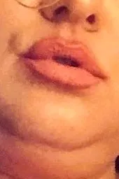 الذكاء الاصطناعي للدردشة المعكوسة – الدردشة مع تيسا مارنيل