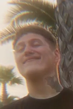 Flipped Chat AI – Чат с Руслан Тушенцов