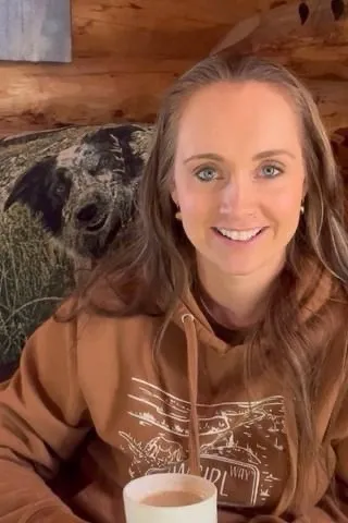 Flipped Chat AI – Chatta con Amber Marshall